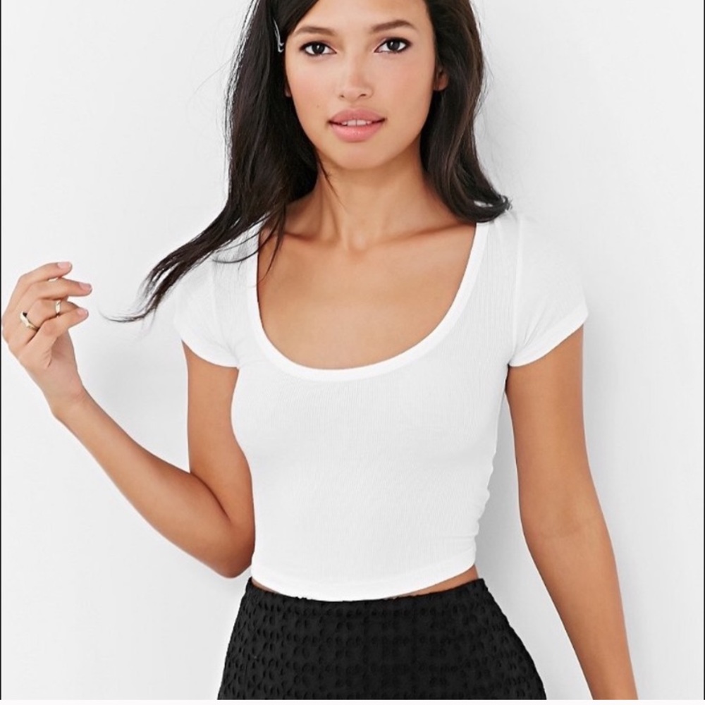 White ribbed crop top